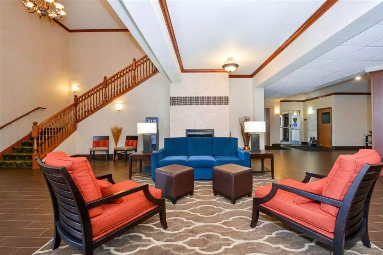 Comfort Inn & Suites Madison North Deforest Εξωτερικό φωτογραφία