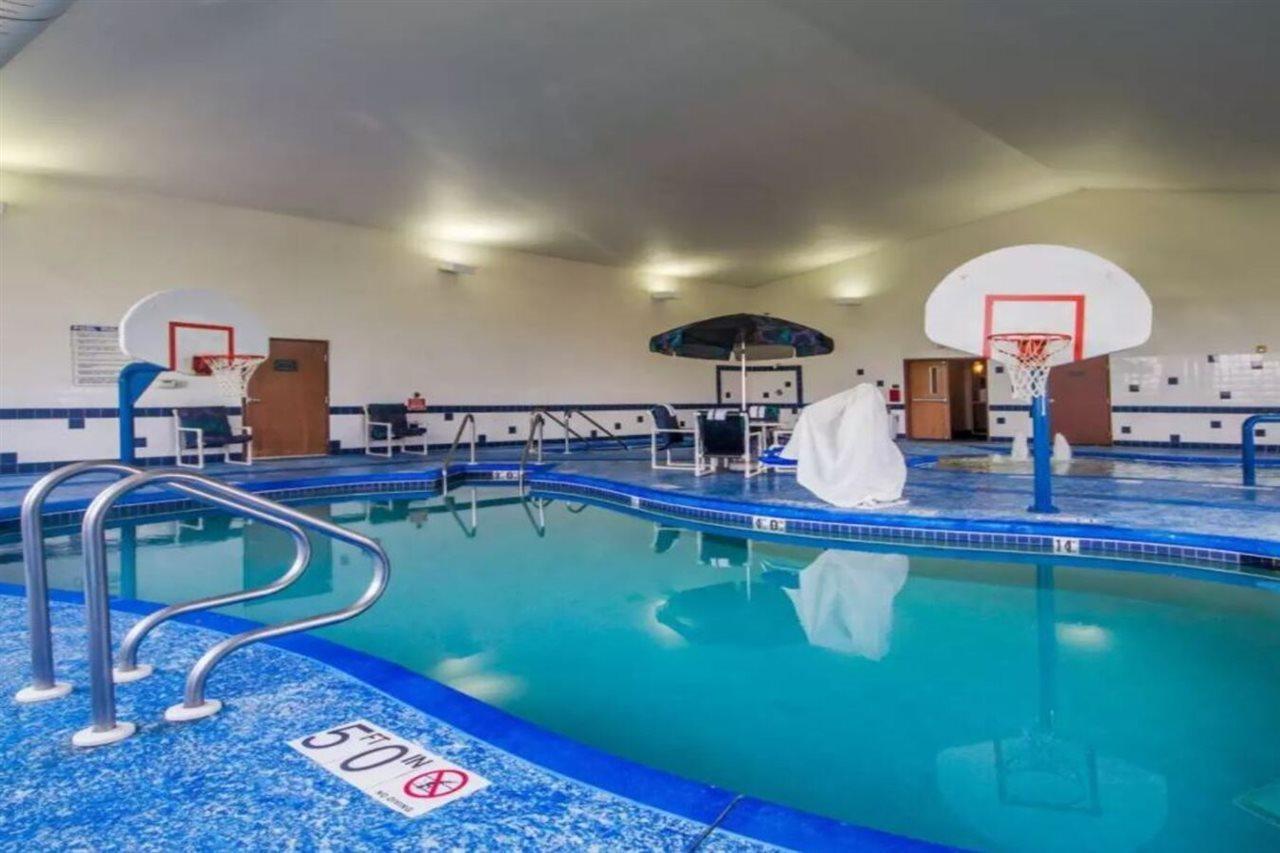 Comfort Inn & Suites Madison North Deforest Εξωτερικό φωτογραφία