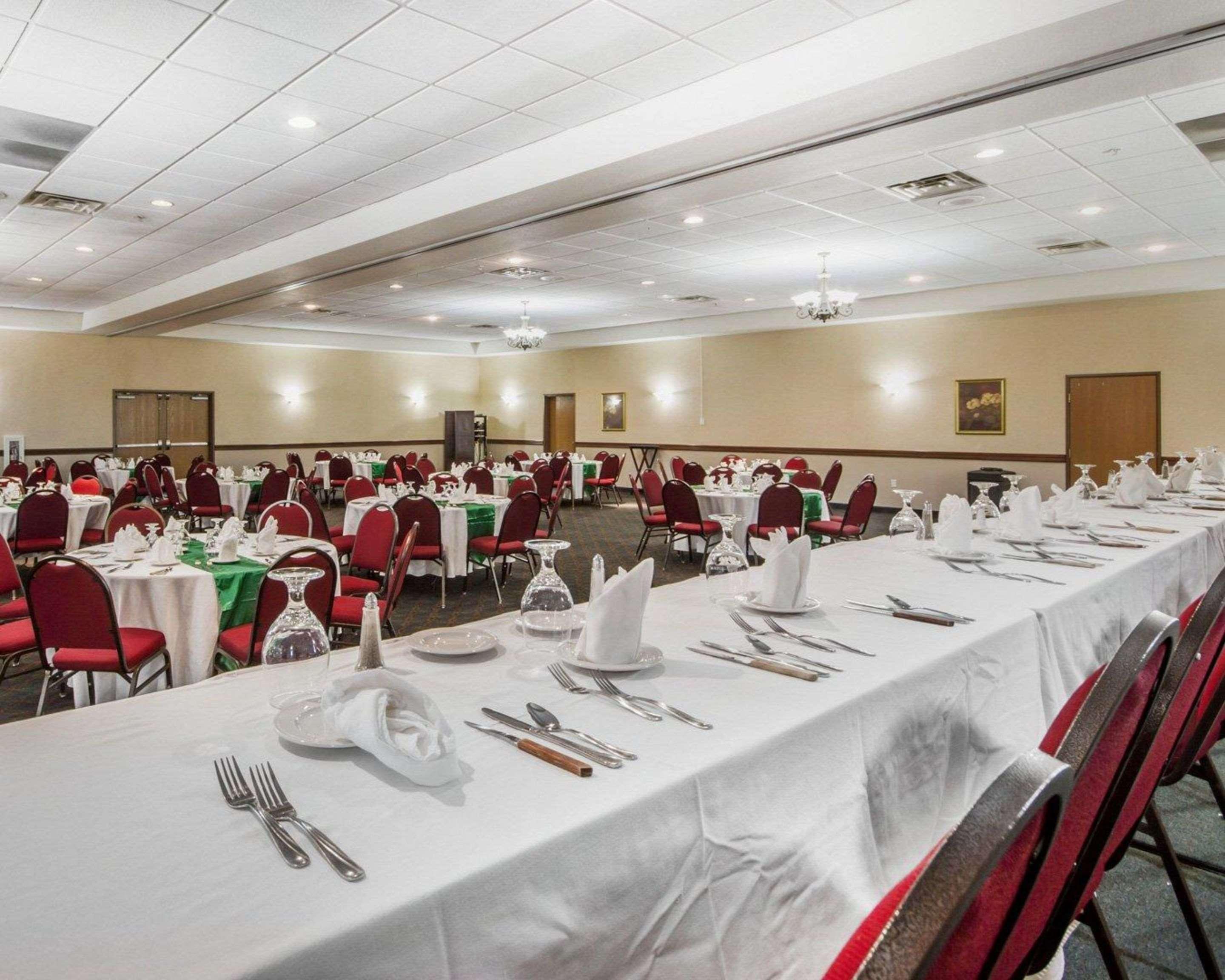 Comfort Inn & Suites Madison North Deforest Εξωτερικό φωτογραφία
