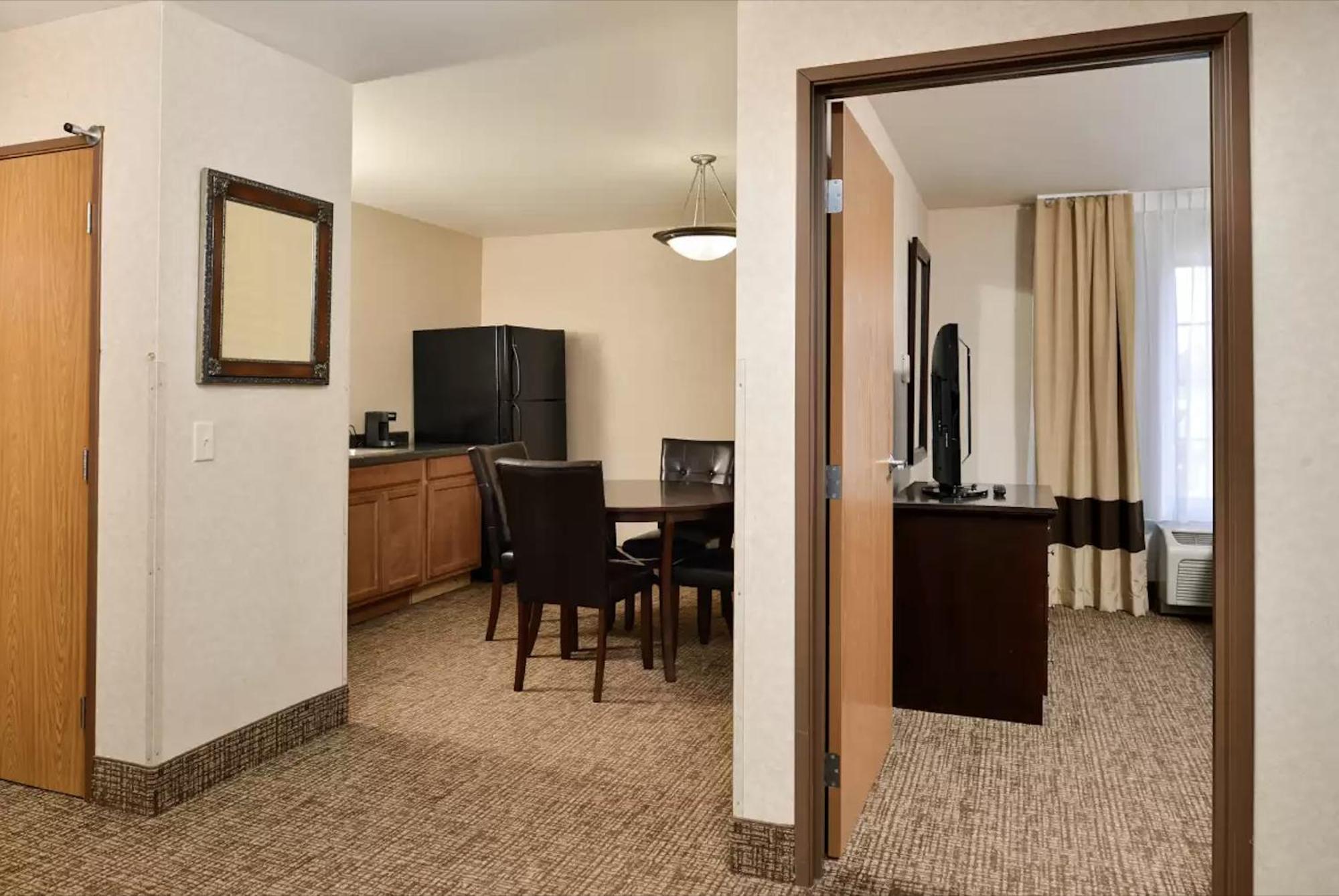Comfort Inn & Suites Madison North Deforest Εξωτερικό φωτογραφία
