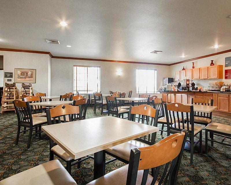 Comfort Inn & Suites Madison North Deforest Εξωτερικό φωτογραφία